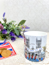 画像をギャラリービューアに読み込む, 【チャールズ国王 戴冠式】M&S x エレノアトムリンソン マグカップ