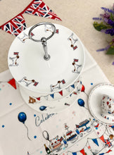 画像をギャラリービューアに読み込む, 【チャールズ国王 戴冠式】M&S x エレノアトムリンソン カップ&ソーサー / プレート / ティーポット / 3段アフタヌーンティースタンド