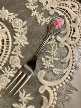 画像をギャラリービューアに読み込む, ローズモチーフ デザートフォーク