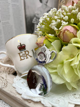 画像をギャラリービューアに読み込む, レア!エリザベス女王 シルバージュビリー 記念スプーン