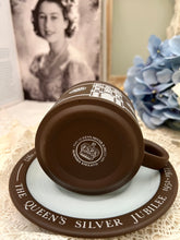 画像をギャラリービューアに読み込む, レア!ホーンジー エリザベス女王 シルバージュビリー 記念デュオ(カップ1個、ソーサー1枚)