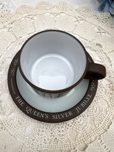 画像をギャラリービューアに読み込む, レア!ホーンジー エリザベス女王 シルバージュビリー 記念デュオ(カップ1個、ソーサー1枚)