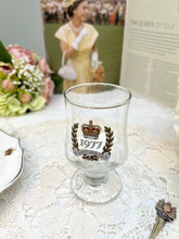 画像をギャラリービューアに読み込む, エリザベス女王 1977年シルバージュビリー記念グラス