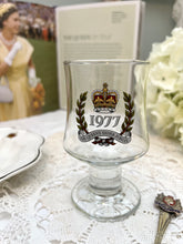 画像をギャラリービューアに読み込む, エリザベス女王 1977年シルバージュビリー記念グラス