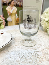 画像をギャラリービューアに読み込む, エリザベス女王 ギネス 1977年シルバージュビリー記念グラス