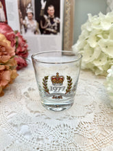 画像をギャラリービューアに読み込む, エリザベス女王 1977年シルバージュビリー記念グラス