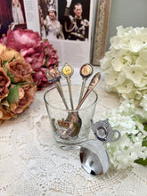 画像をギャラリービューアに読み込む, エリザベス女王 1977年シルバージュビリー記念グラス