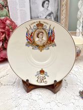画像をギャラリービューアに読み込む, レア! エリザベス女王 コロネーション記念 3点セット(カップ1個、ソーサー1枚、小皿1枚)