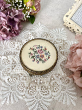 画像をギャラリービューアに読み込む, 刺繍のアクセサリー入れ