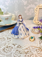 画像をギャラリービューアに読み込む, 【コールポート ミニ フィギュリン】 フェアレストフラワーズ アイリス