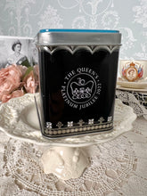 画像をギャラリービューアに読み込む, プラチナジュビリー紅茶缶 / 女王紅茶缶