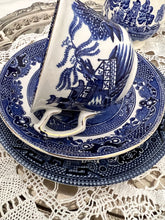 画像をギャラリービューアに読み込む, 希少!レア!【バーレイ x チャーチル】3点セット(カップ1個、ソーサー1枚、小皿1枚)