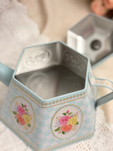 画像をギャラリービューアに読み込む, 再入荷ご予約受付中！【新品 ショートブレッド入り】ポット型　お菓子缶
