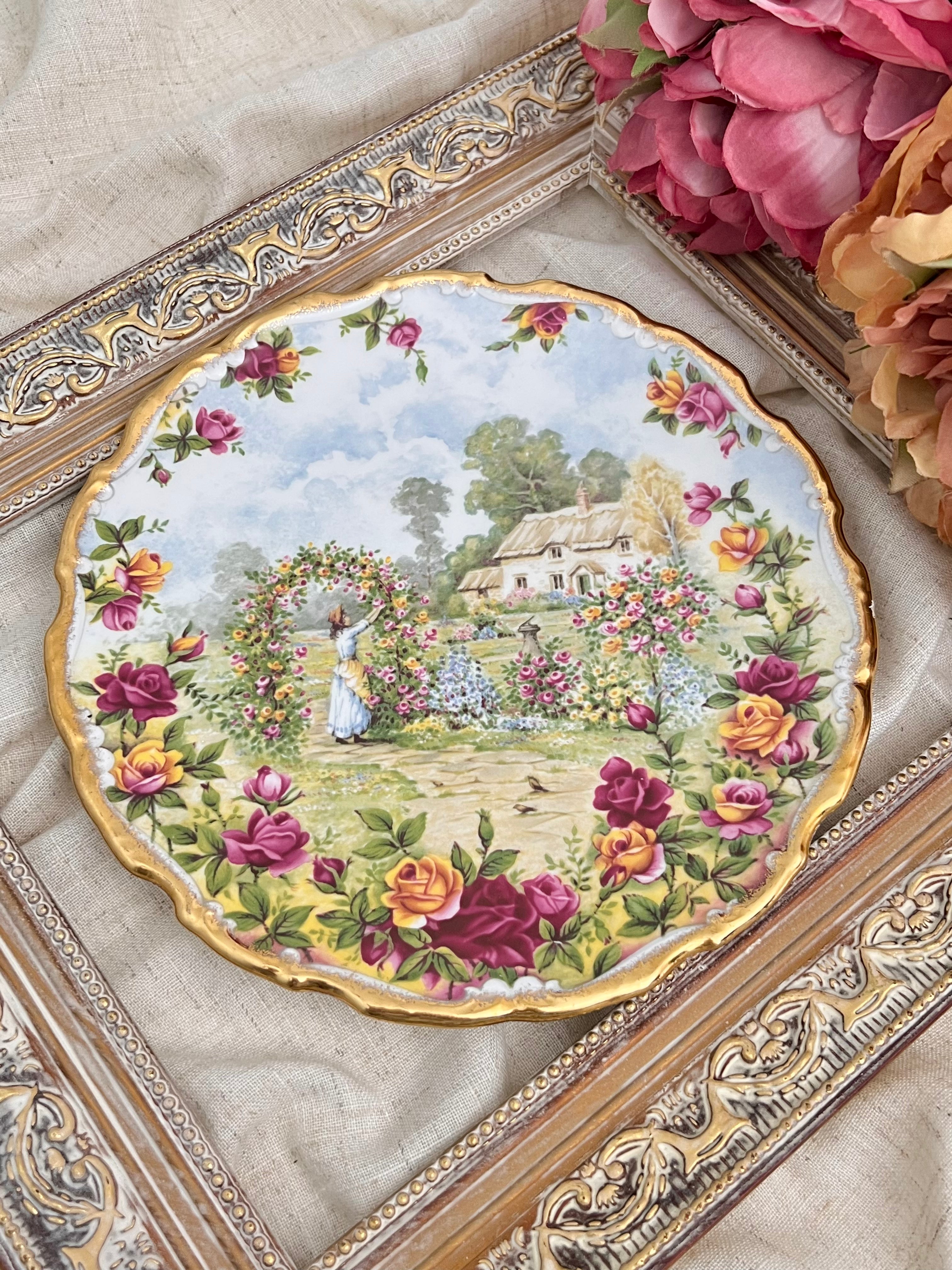 ロイヤルアルバート】 A Celebration of the Old Country Roses Garden