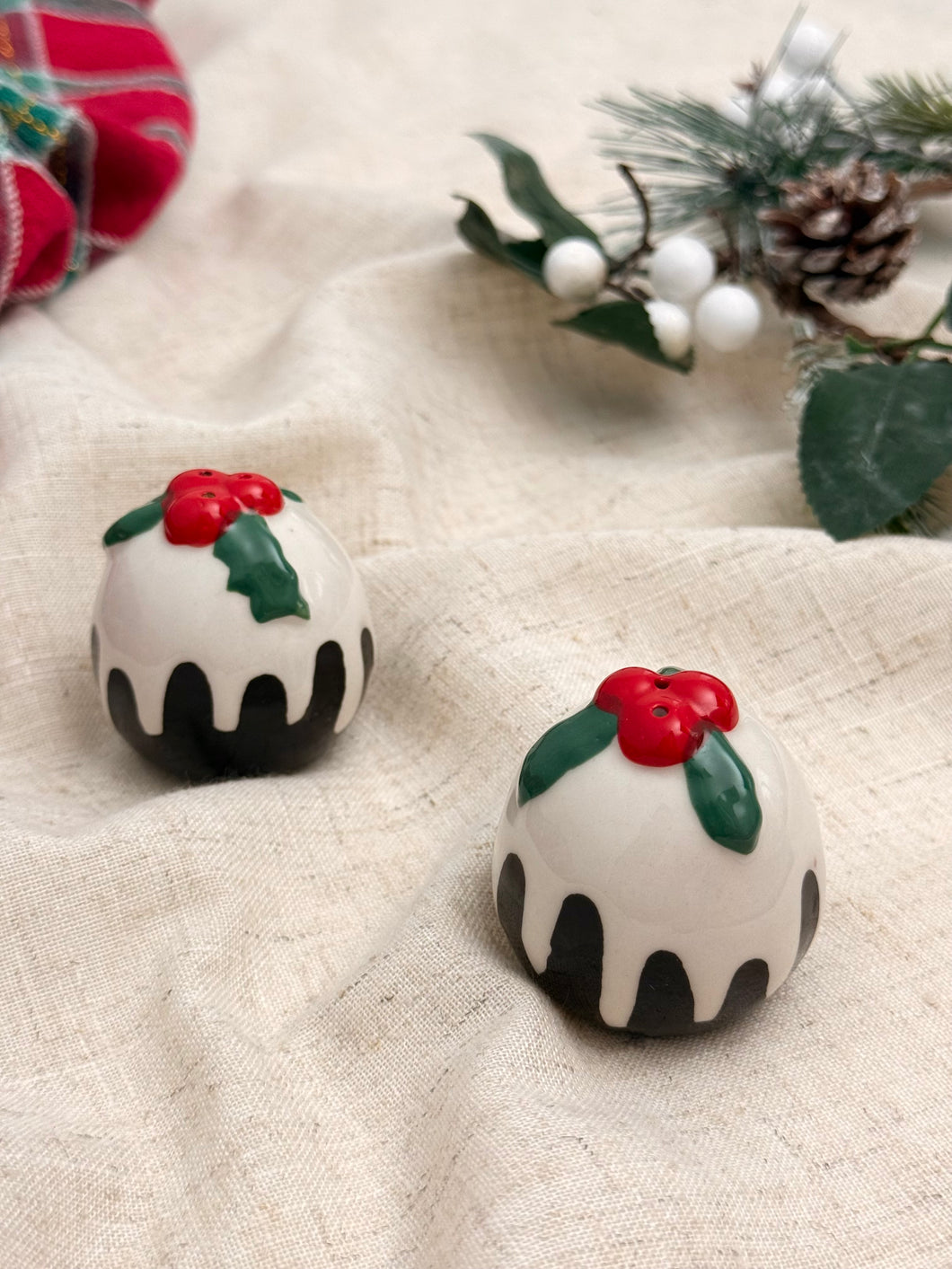 【クリスマスプディング】ソルト&ペッパー入れ