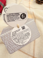 画像をギャラリービューアに読み込む, 【M＆S】クリスマス　限定　ツリーオーナメント　チョコ缶
