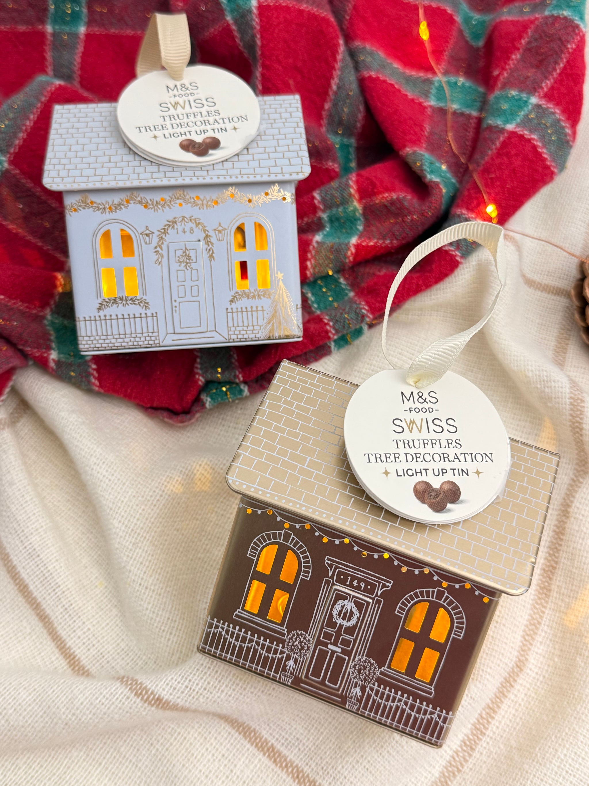 M&S クリスマス限定缶 – caronrose