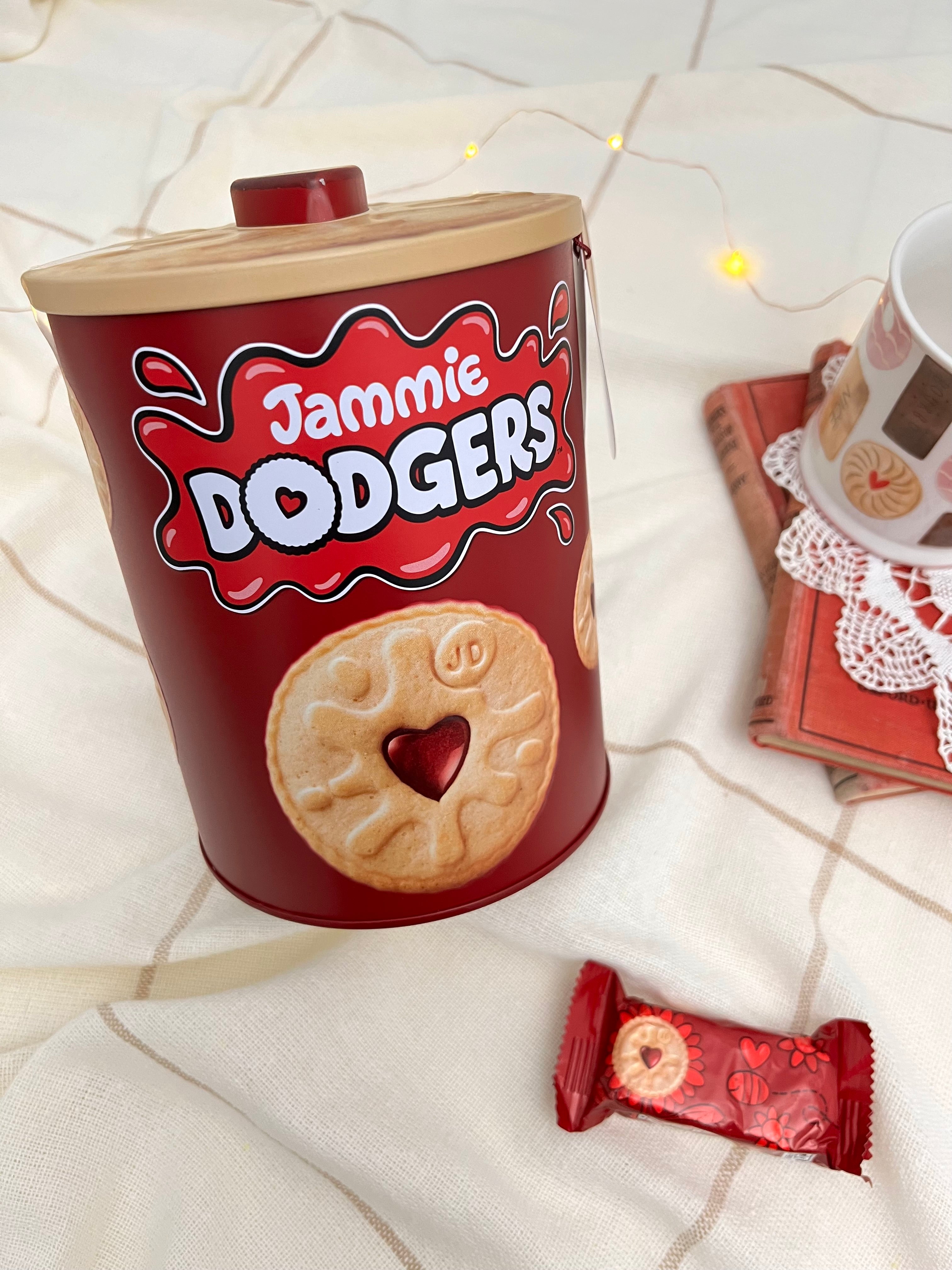 Jammie Dodgers イギリス　缶 ハートジャム　ビスケット Jammie Dodgers イギリス 缶 ハートジャム ビスケット Jammie Dodgers