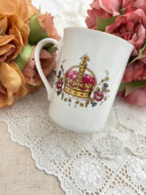 画像をギャラリービューアに読み込む, 【未使用品】エリザベス女王　　ゴールデンジュビリー　マグカップ
