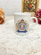 画像をギャラリービューアに読み込む, エリザベス女王　ダイアモンドジュビリー　記念マグカップ
