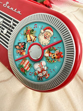 画像をギャラリービューアに読み込む, 【新品/ショートブレッド入り】Radio Santa  オルゴール　お菓子缶(サンタ柄)
