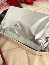 画像をギャラリービューアに読み込む, 【新品/ショートブレッド入り】Radio Santa  オルゴール　お菓子缶(サンタ柄)
