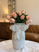 画像をギャラリービューアに読み込む, 【M＆S】リボンモチーフ　花瓶　大
