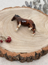 画像をギャラリービューアに読み込む, 【2026午年】馬　陶器　置物　
