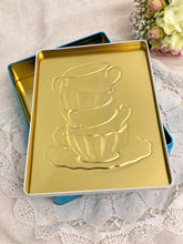 画像をギャラリービューアに読み込む, 【M&amp;S】　ヴィンテージ　カップ柄　クッキー缶
