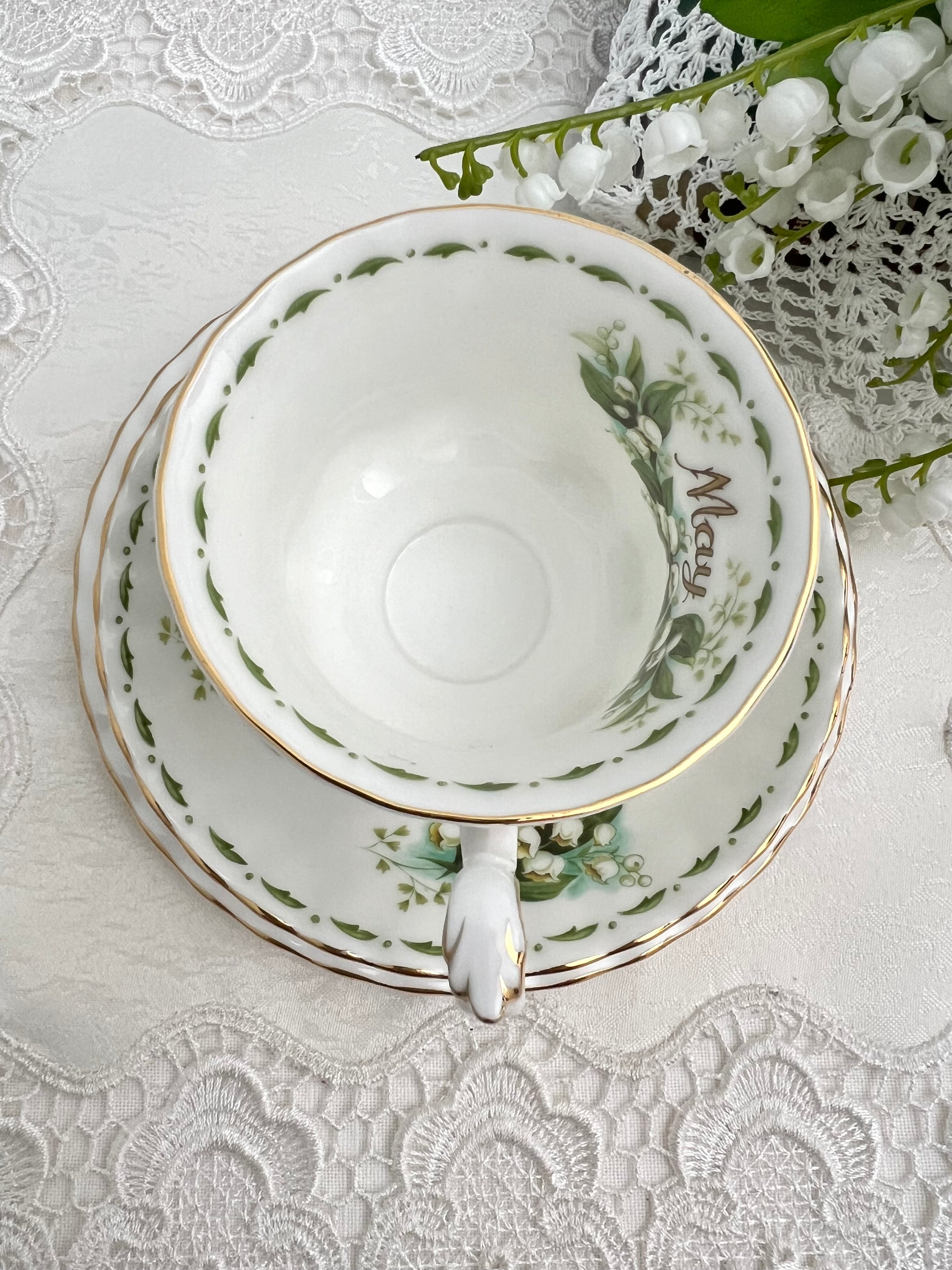 ロイヤルアルバート 2つセット 美品 鈴蘭 Yahoo!オークション -「royal albert すずらん」の落札相場