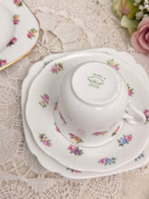 画像をギャラリービューアに読み込む, セット販売【タスカン/ロズリンチャイナ】5点セット(カップ、ソーサー、小皿、スタンド、シュガーボウル)
