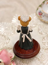 画像をギャラリービューアに読み込む, レア【Downstairs Upstairs Bears】メイド　テディベア　置物
