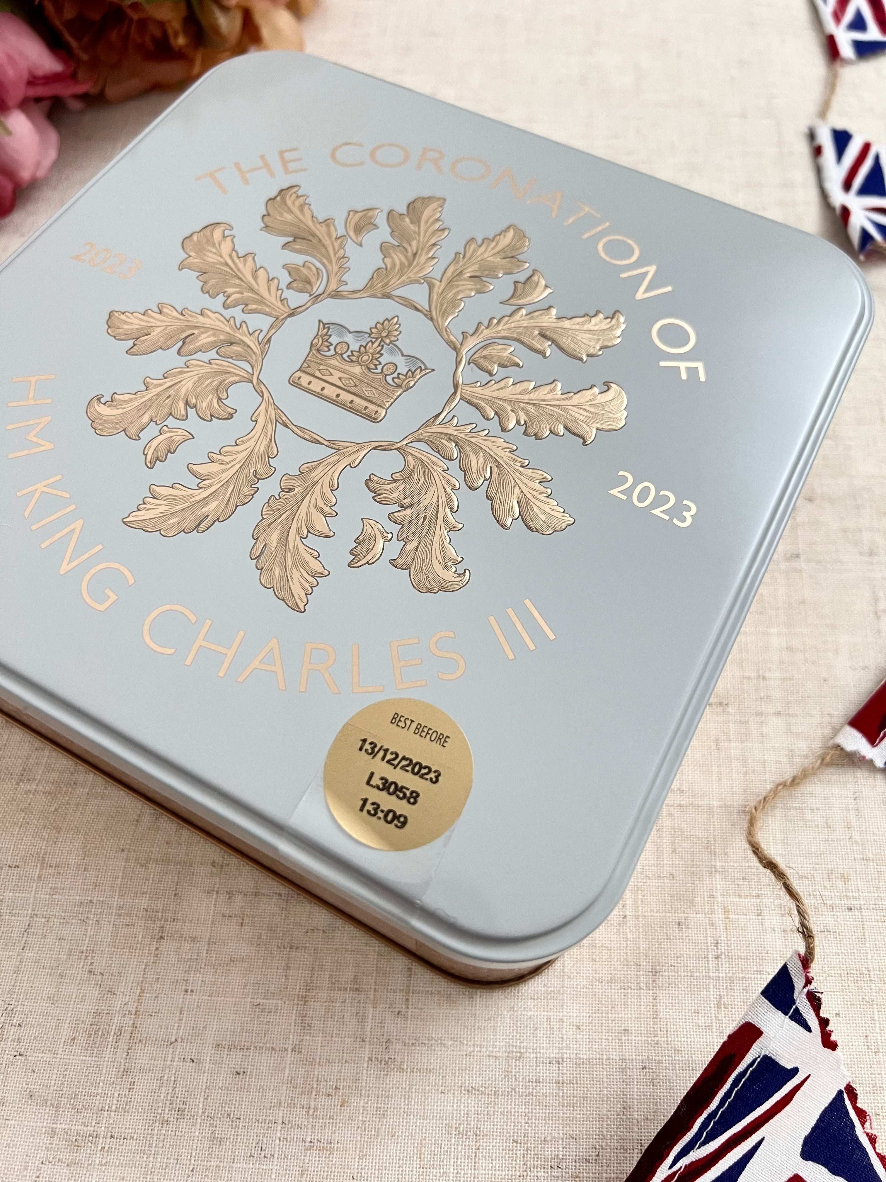チャールズ国王 戴冠式】限定 M＆S ショートブレッド缶 – caronrose