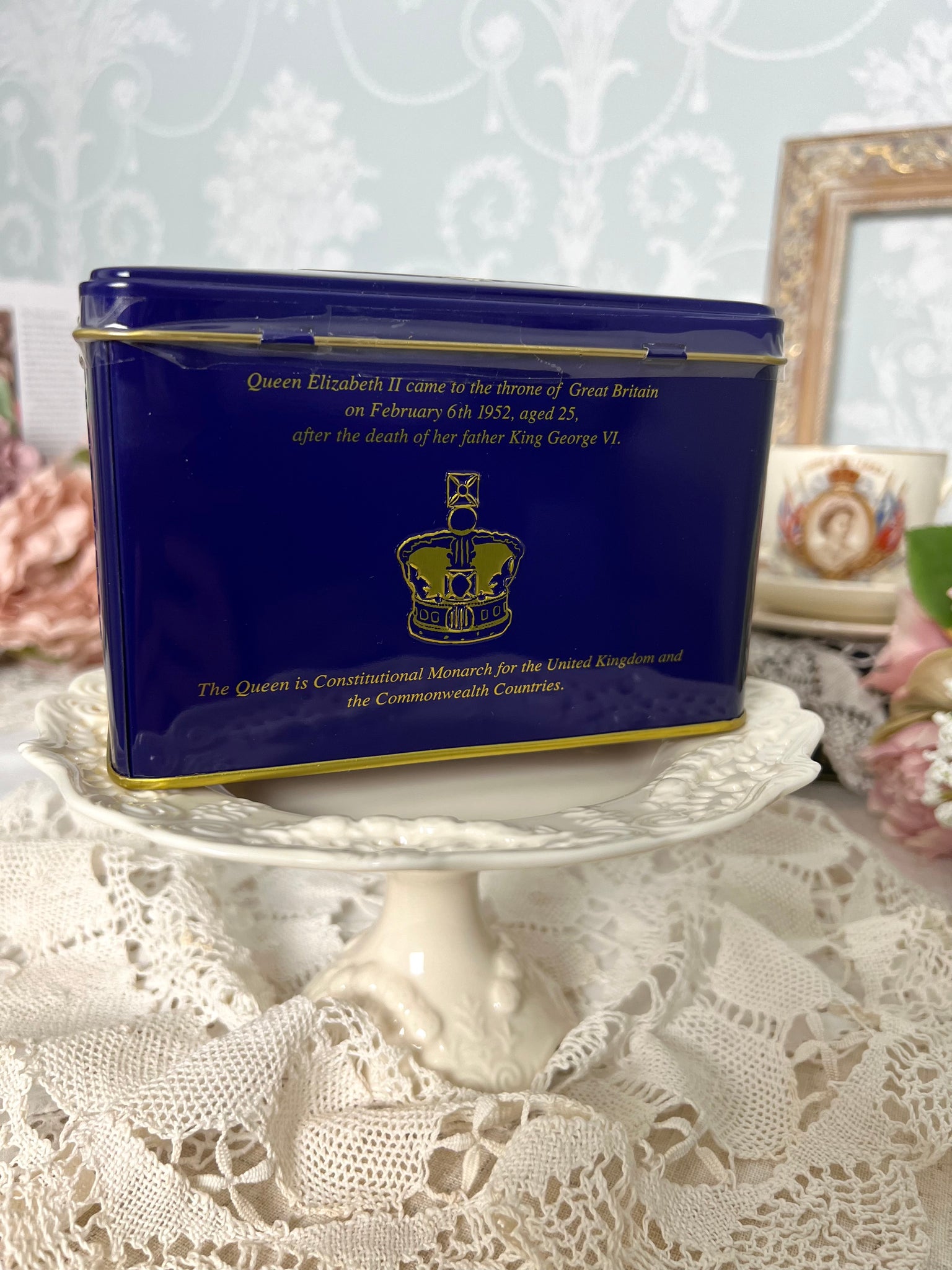 英王室公式 エリザベス プラチナジュビリー 紅茶缶 ＆ アフタヌーン 